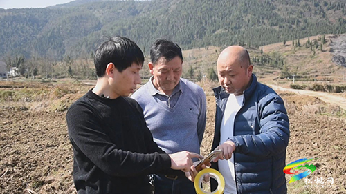 松桃農(nóng)業(yè)農(nóng)村局推行“一車一碼”精準打通便民服務通道