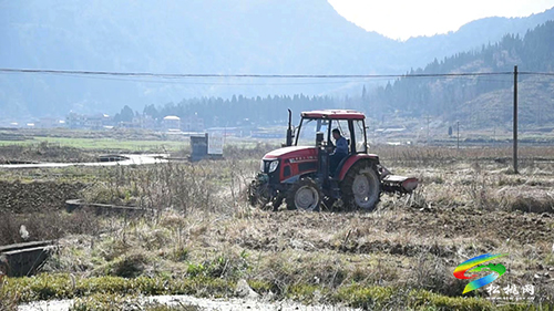 松桃農(nóng)業(yè)農(nóng)村局推行“一車一碼”精準打通便民服務通道