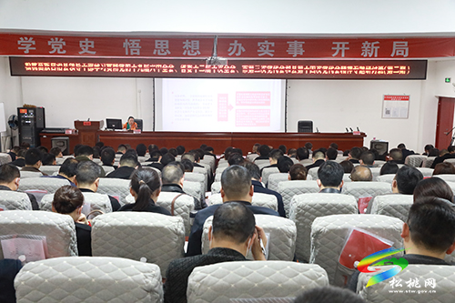 田筑玉為專題研討班培訓(xùn)學(xué)員作宣傳思想工作培訓(xùn)
