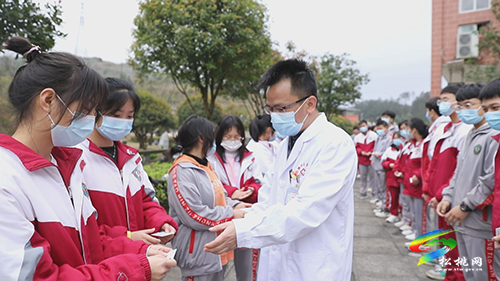 “送檢到?！?為高考學子打好健康第一關