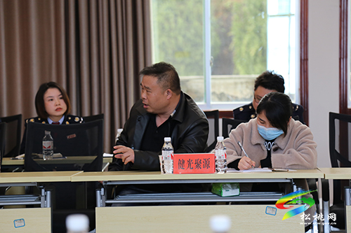 松桃稅務(wù)局召開全國第31個稅收宣傳月啟動儀式暨稅企座談會