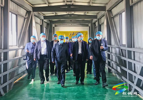市人大常委會(huì)來松桃調(diào)研新型工業(yè)化推進(jìn)情況及召開“一法一條例”執(zhí)法檢查座談會(huì)