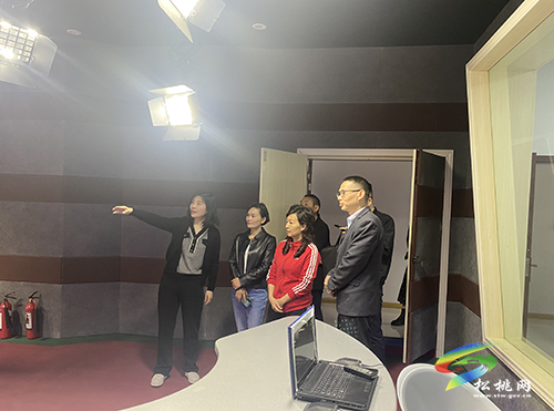 劉五星帶隊檢查指導松桃廣播電視安全播出
