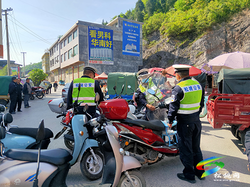 普覺鎮(zhèn)狠抓道路交通安全“打非治違”專項(xiàng)行動(dòng)