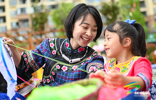 ​松桃：萌娃多彩活動喜迎“四月八”