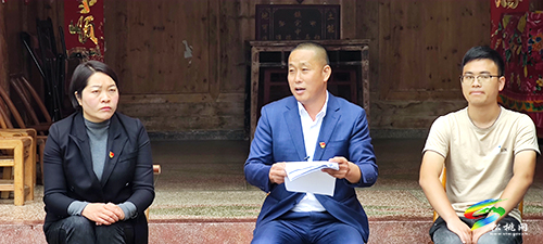 黨代表宣講在一線黨代會(huì)精神入民心