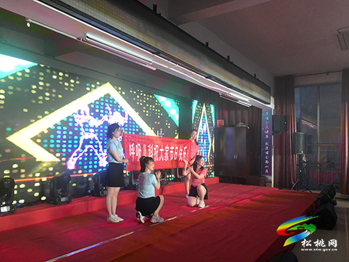 松桃人民醫(yī)院舉辦慶祝“5.12”國際護(hù)士節(jié)文藝晚會