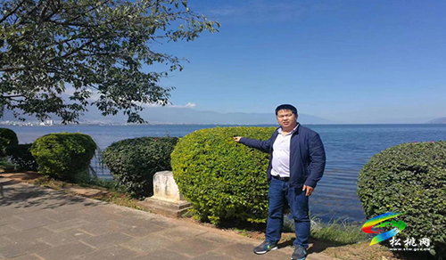 【松桃才俊展風(fēng)采】三尺講臺獻青春　一片丹心育桃李——記松桃縣第二批縣管專家、省級骨干教師銅仁市名師熊勇