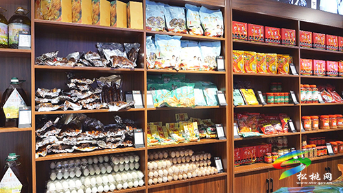 ​特色農(nóng)產(chǎn)品形象店開業(yè)　助力家鄉(xiāng)發(fā)展