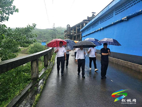 ​萬(wàn)釬有到木樹開展防汛度汛、地質(zhì)災(zāi)害調(diào)度等工作
