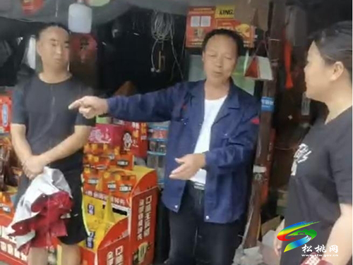 見義勇為揚(yáng)正氣，水中救人樹榜樣