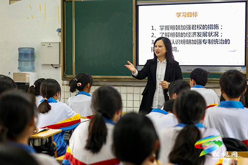 【松桃才俊展風(fēng)采】碧血催桃李　丹心育新人——記縣管專家田俊蘭