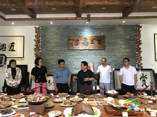 屏邊縣考察團到松桃考察學習文旅融合發(fā)展工作