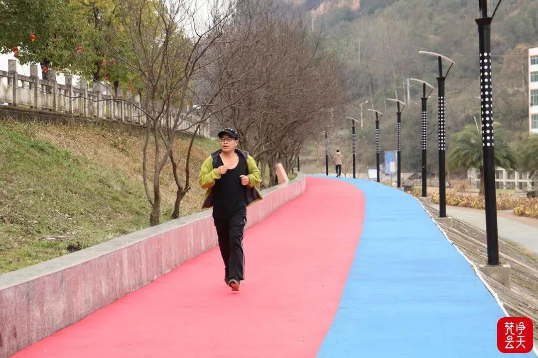 “錳都”新顏——銅仁深入推進(jìn)錳污染高標(biāo)準(zhǔn)治理和錳產(chǎn)業(yè)高質(zhì)量發(fā)展