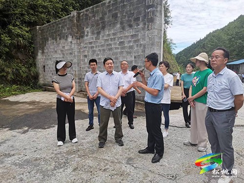 國家林業(yè)和草原局林草調查規(guī)劃院唐小平副院長一行到我縣開展梵凈山國家公園創(chuàng)建考察調研