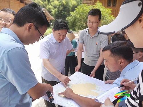 國家林業(yè)和草原局林草調查規(guī)劃院唐小平副院長一行到我縣開展梵凈山國家公園創(chuàng)建考察調研