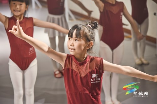 “雙減”打開藝術大門　這個暑假培養(yǎng)孩子從素質教育拓展開始