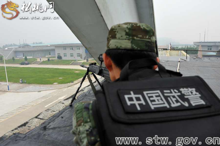 “獵鷹一號(hào)”反劫制暴反恐實(shí)戰(zhàn)演練活動(dòng)花絮
