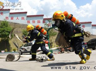 銅仁東部片區(qū)消防技能大比武