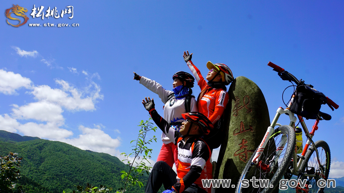 360度梵凈山環(huán)線騎行，最美的風景在路上