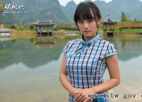 古典、優(yōu)雅、成熟而知性的旗袍風(fēng)韻！