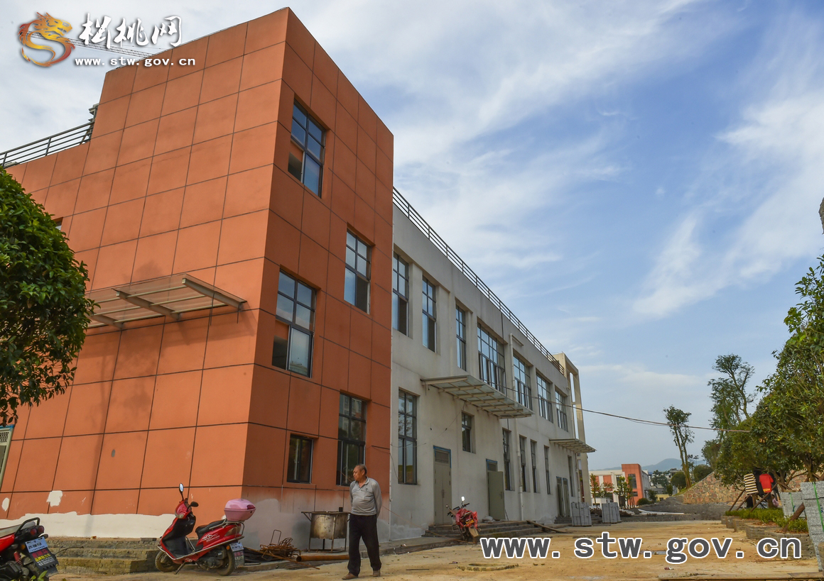 開足馬力：松桃加快第六中學(xué)項(xiàng)目建設(shè)