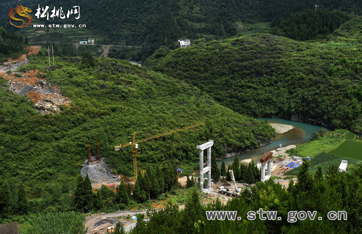 鏖戰(zhàn)松印路 打通大動(dòng)脈