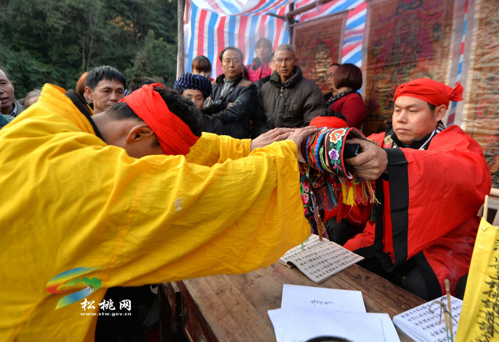 “遷階”古老神秘的苗族儺戲文化
