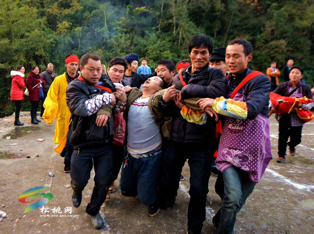 “遷階”古老神秘的苗族儺戲文化