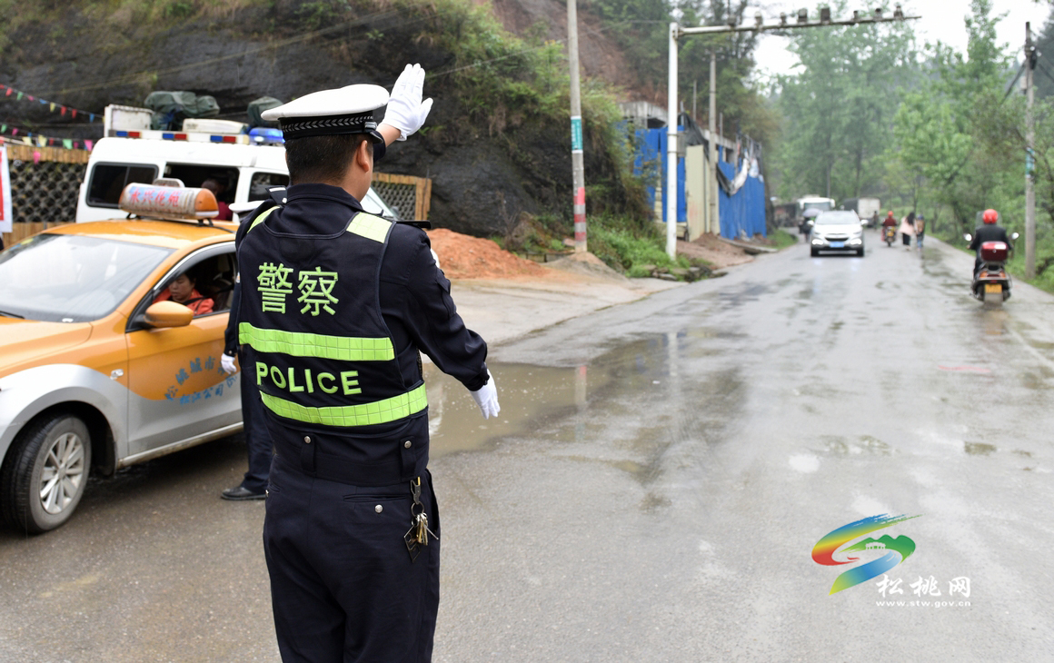 世昌鄉(xiāng)開展道路交通違法“大整治”行動(dòng)