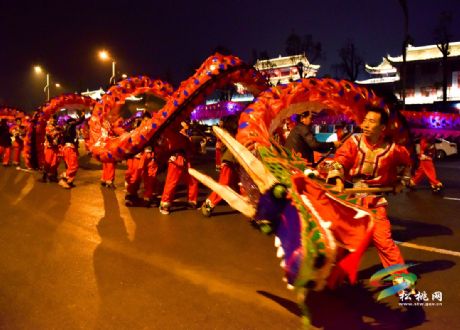 苗族同胞旅游文化項(xiàng)目排練迎接“旅發(fā)大會”