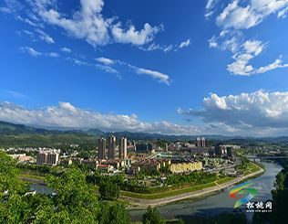喜看桃城展新顏