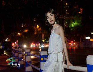 夜魅倩影