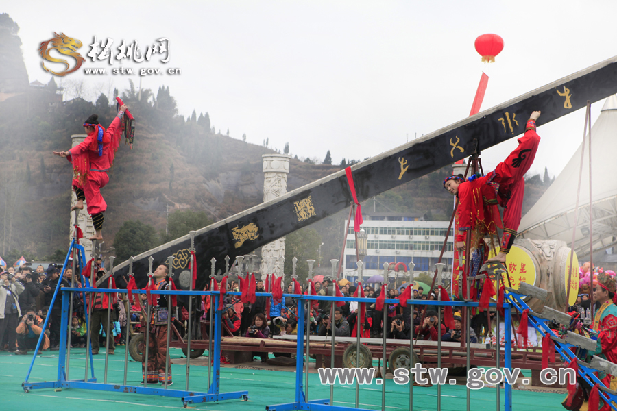 何天才民俗風(fēng)情攝影（一）