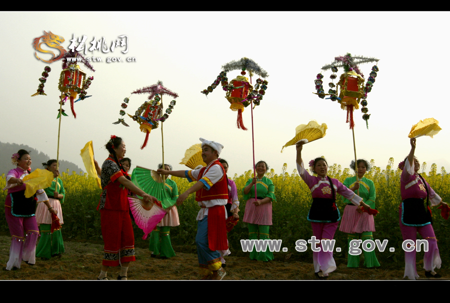 何天才民俗風(fēng)情攝影（一）
