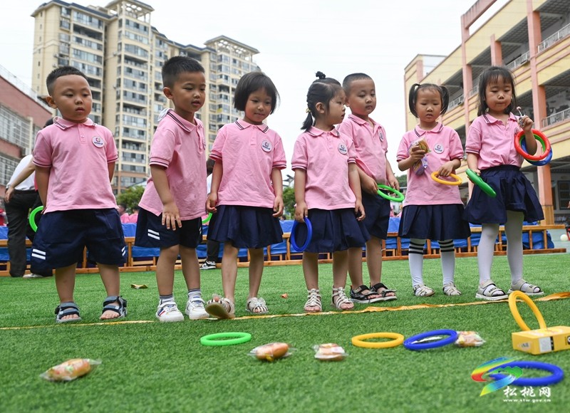 縣實(shí)驗(yàn)幼兒園：六一快樂(lè) 多彩游園活動(dòng)樂(lè)趣多