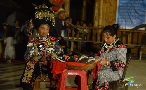 黨的光輝照苗疆 苗疆子女享安康——盤石鎮(zhèn)舉辦慶祝建黨102周年文藝演出