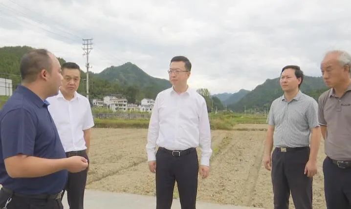 副省長羅強(qiáng)來銅仁調(diào)研