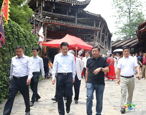 東莞市沙田鎮(zhèn)代表團到松桃開展東西部協(xié)作結(jié)對交流工作