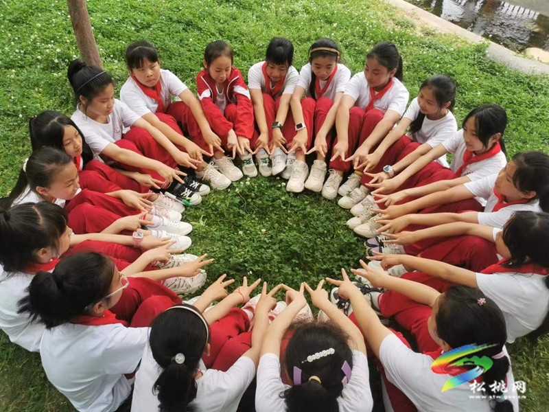松桃第二完小：豐富活動(dòng)暢玩“六一”