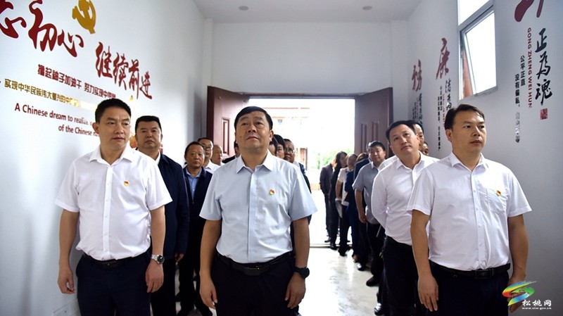 【清廉網(wǎng)絡(luò)】加強(qiáng)“內(nèi)功”修煉 做新時(shí)代合格青年警示教育進(jìn)人心筑牢拒腐守初心 縣人大機(jī)關(guān)全體干部職工參觀黨風(fēng)廉政建設(shè)警示教育基地