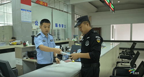 松桃：考生開考前身份證遺失 公安緊急辦理