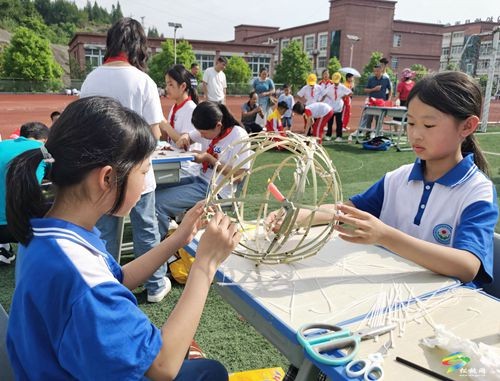 松桃舉行首屆中小學(xué)生勞動(dòng)技能大賽