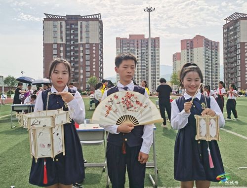 松桃舉行首屆中小學(xué)生勞動(dòng)技能大賽