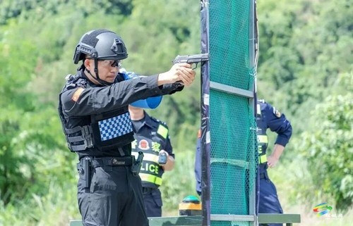 第一名!松桃代表隊(duì)在全市特巡警警務(wù)實(shí)戰(zhàn)練兵考核中再創(chuàng)佳績(jī)