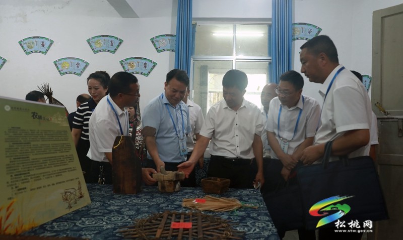 2023年全市鄉(xiāng)村小規(guī)模學校建設現(xiàn)場推進會在松桃召開