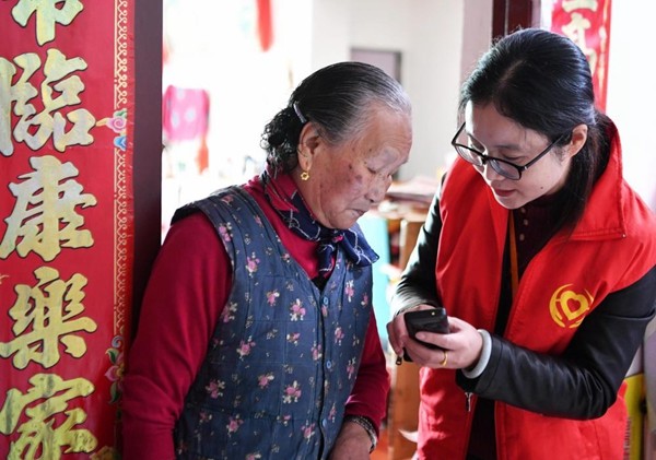 建設網(wǎng)絡強國 助力民族復興——以習近平同志為核心的黨中央引領網(wǎng)信事業(yè)發(fā)展述評