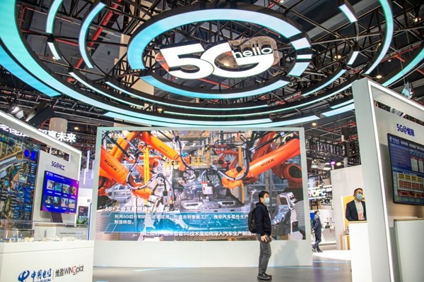 建設網(wǎng)絡強國 助力民族復興——以習近平同志為核心的黨中央引領網(wǎng)信事業(yè)發(fā)展述評