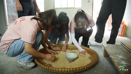 銅仁幼專到大坪場鎮(zhèn)開展“三下鄉(xiāng)”志愿服務實踐活動