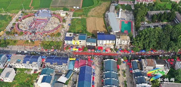我縣舉辦“中國苗族情人節(jié)六月六”活動